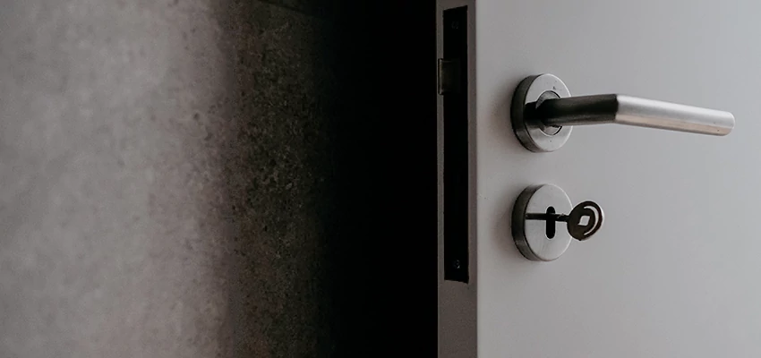 Front Door Handle Repair And Installation in Antelope, CA